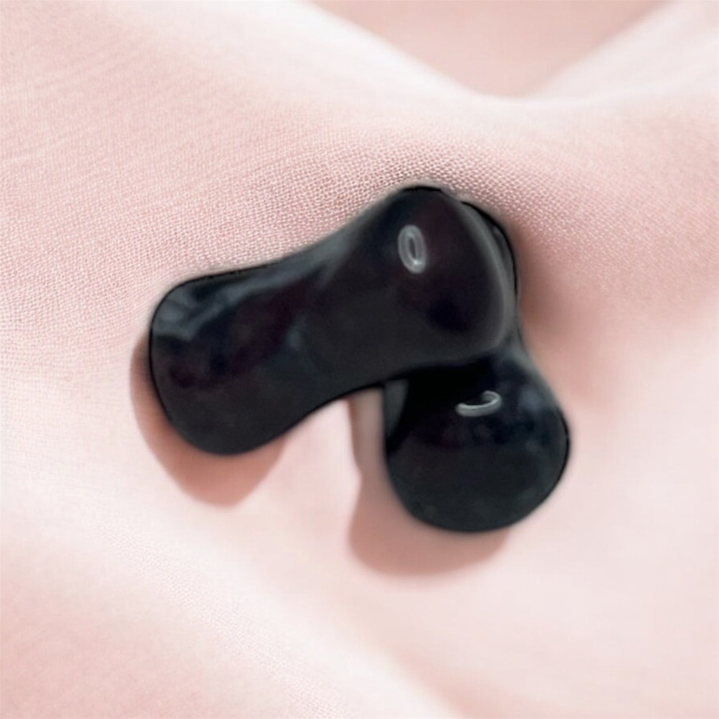 Organic Chicken Blood Stone Saddle Plug