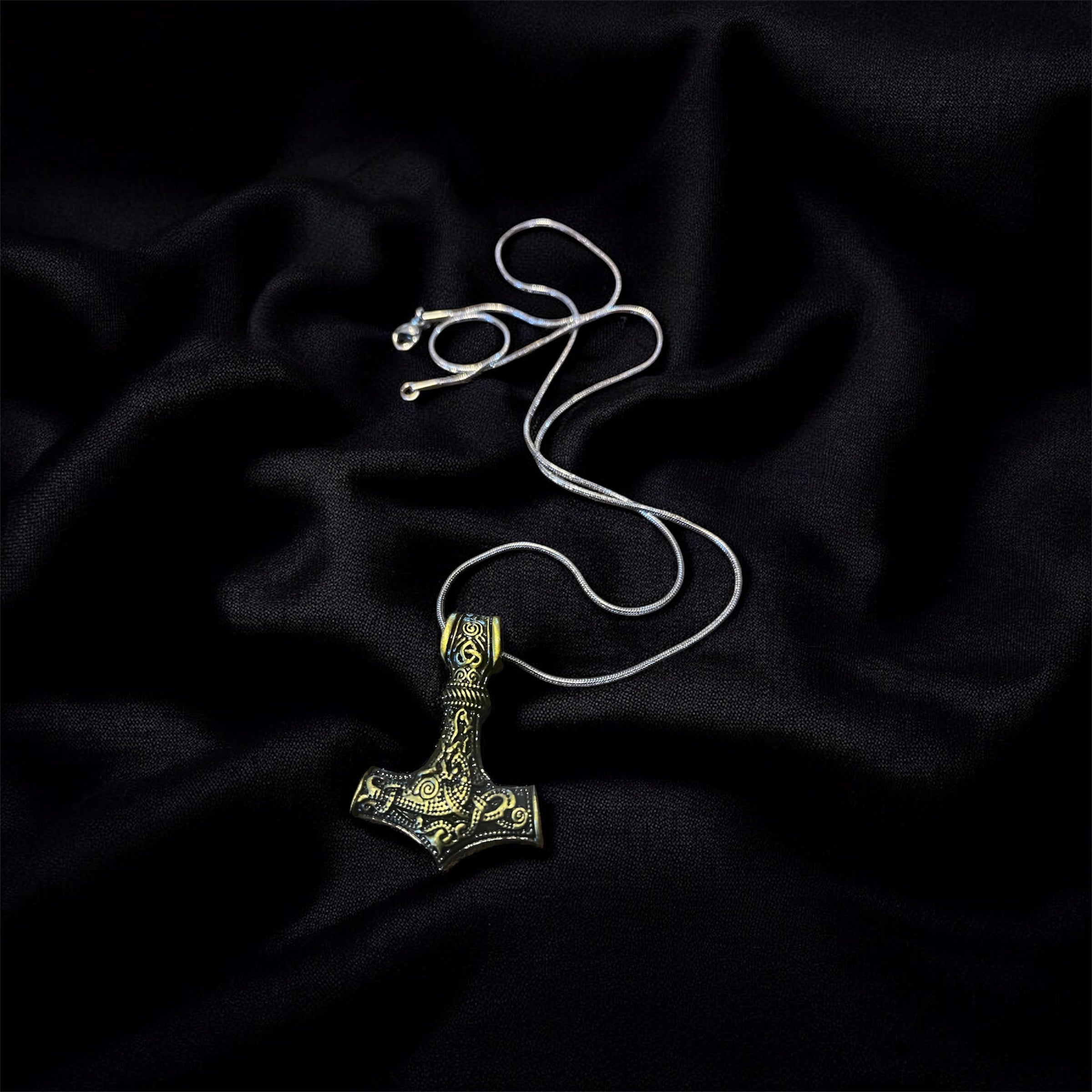 Bronze Mjölnir