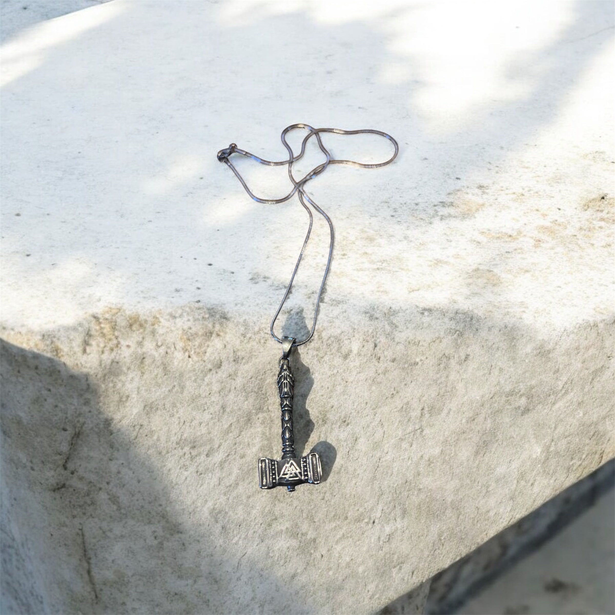 Valknut Hammer with wolf head